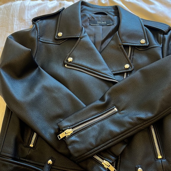 ZARA Moto Jacket Leather Faux Size XL Black Silver Zippers WOW - Picture 14 of 14